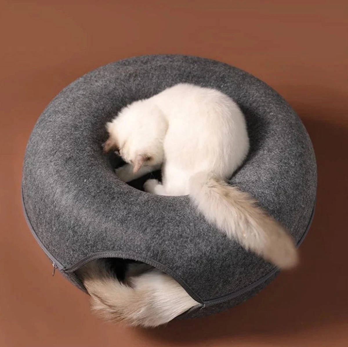 Merkloos A.K.A. Kattentunnel En Kattenmand In-1 – Kattenspeelgoed Speeltunnel Kattenhuis – Kattenhol Rond Kattenspeeltjes - Cat Cave Donut - Antraciet Vilt - Afbeelding 8